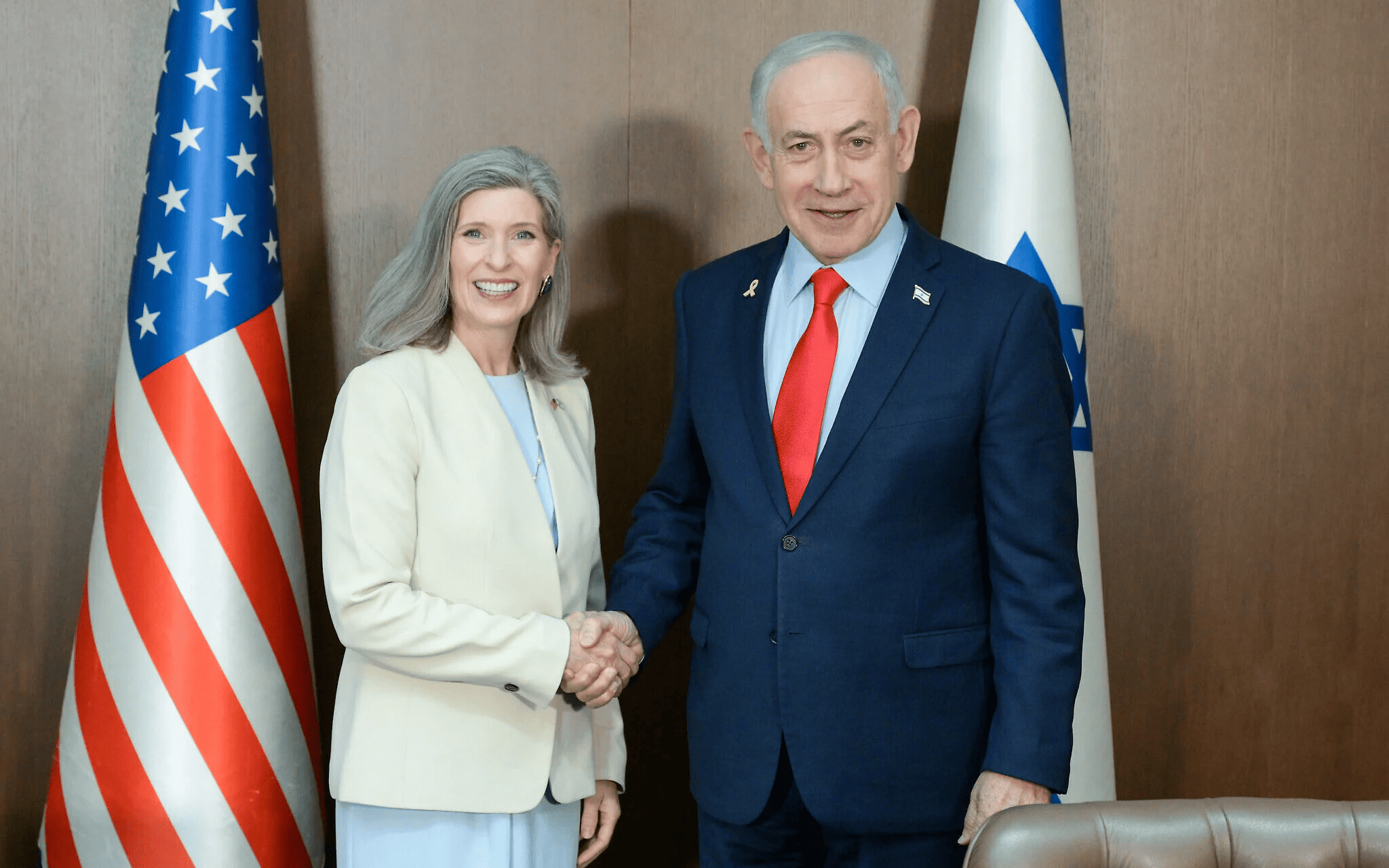 Benyamin Netanyahou rencontre la sénatrice républicaine, Joni Ernst à ...