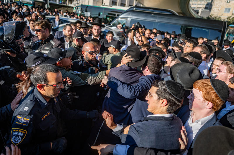 Manifestations d'orthodoxes après l'interpellation de trois déserteurs ...